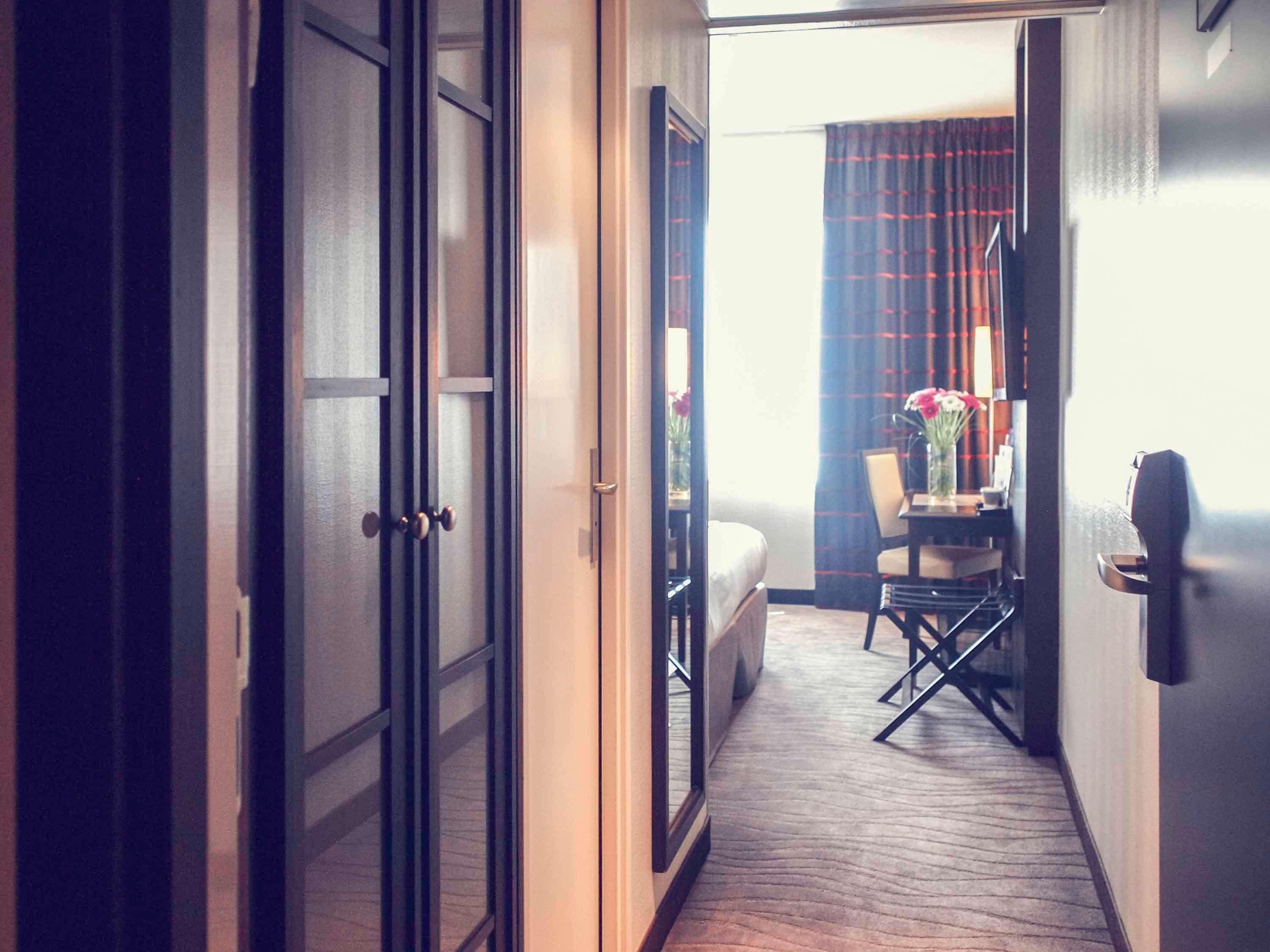 Mercure Angers Centre Gare Екстериор снимка
