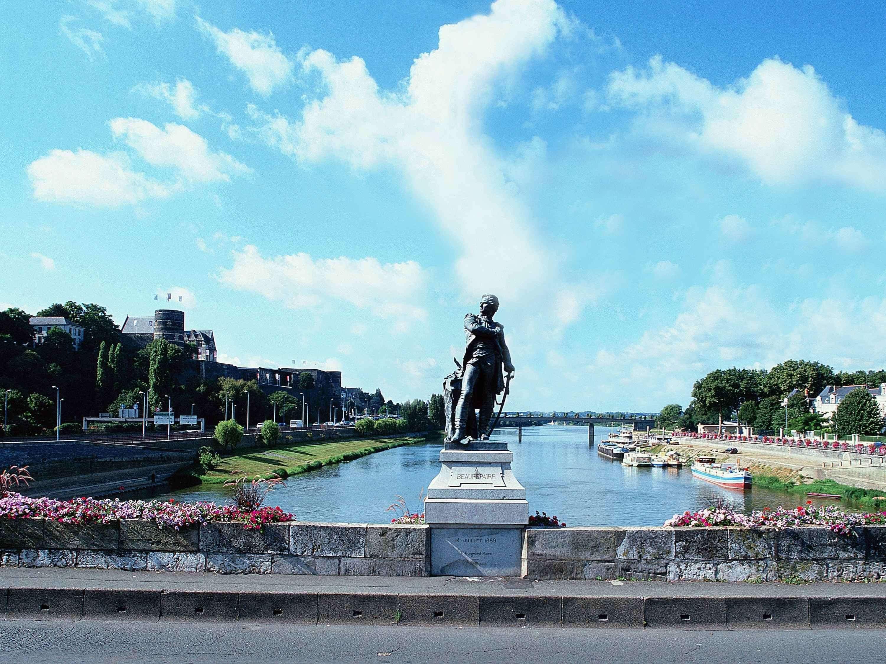 Mercure Angers Centre Gare Екстериор снимка