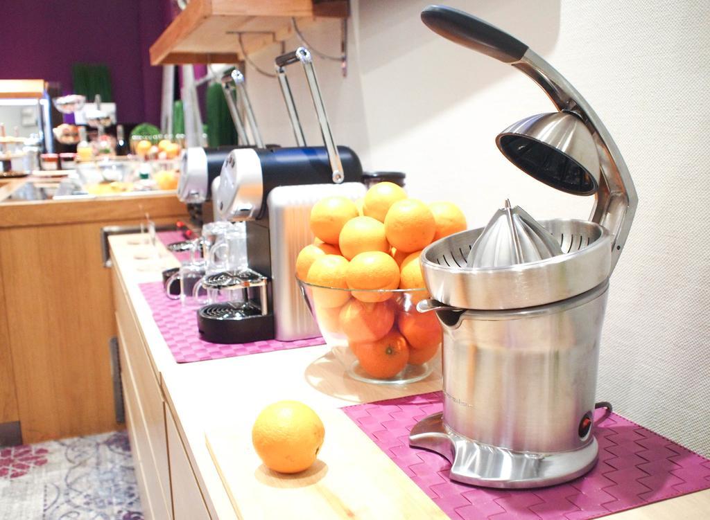 Mercure Angers Centre Gare Екстериор снимка