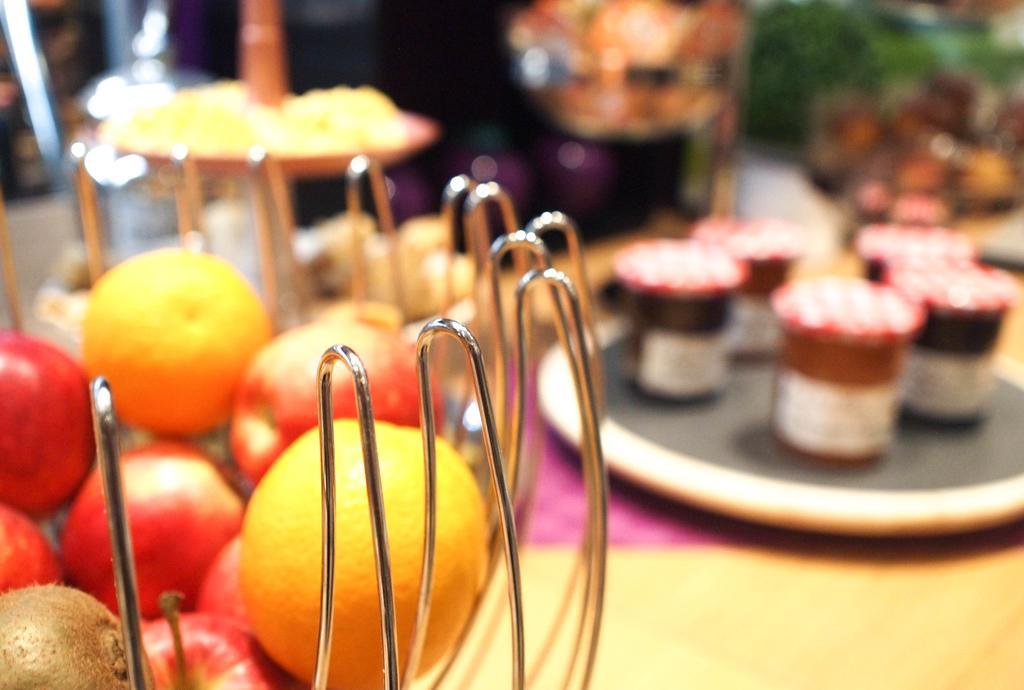 Mercure Angers Centre Gare Екстериор снимка
