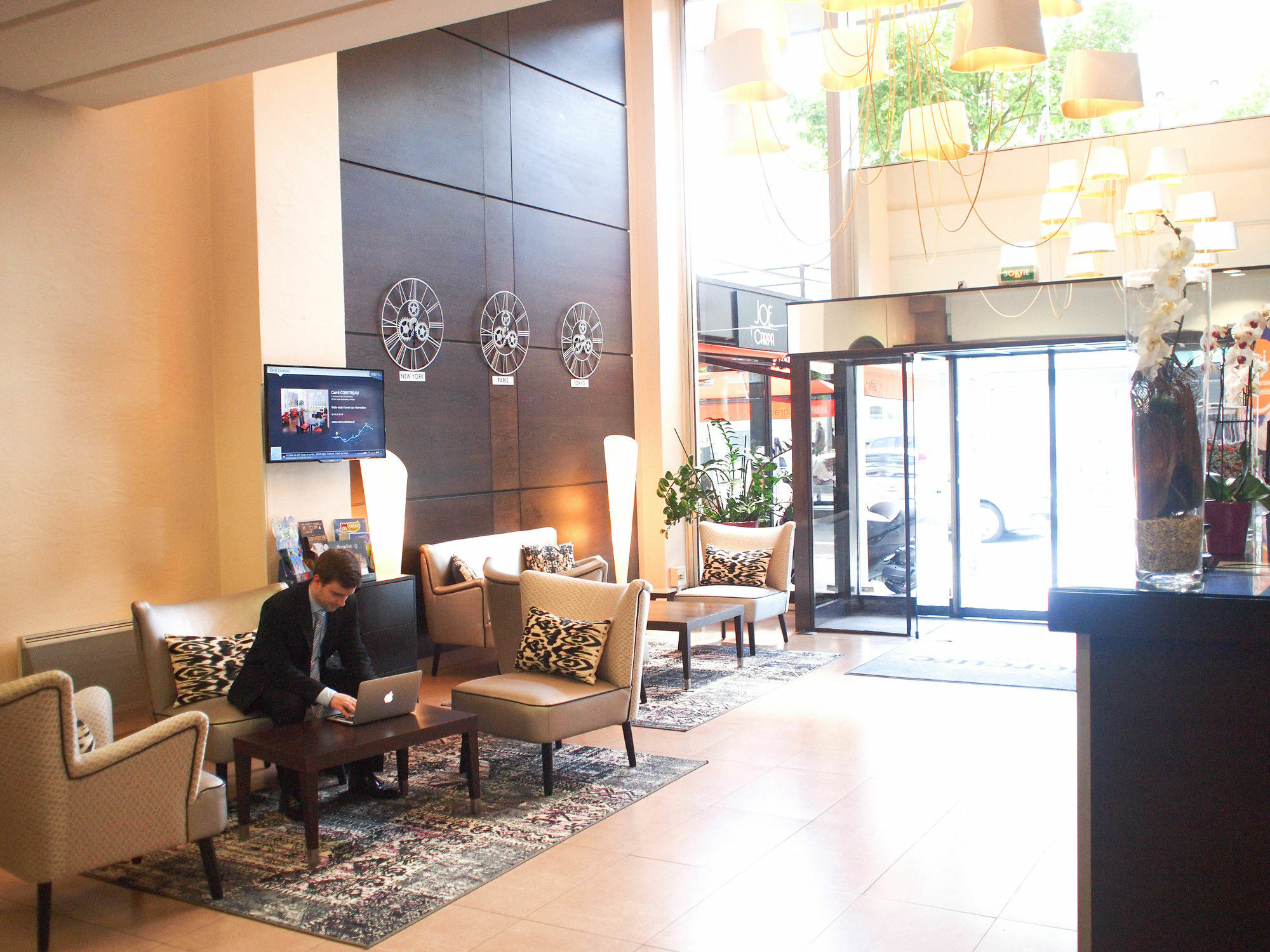 Mercure Angers Centre Gare Екстериор снимка